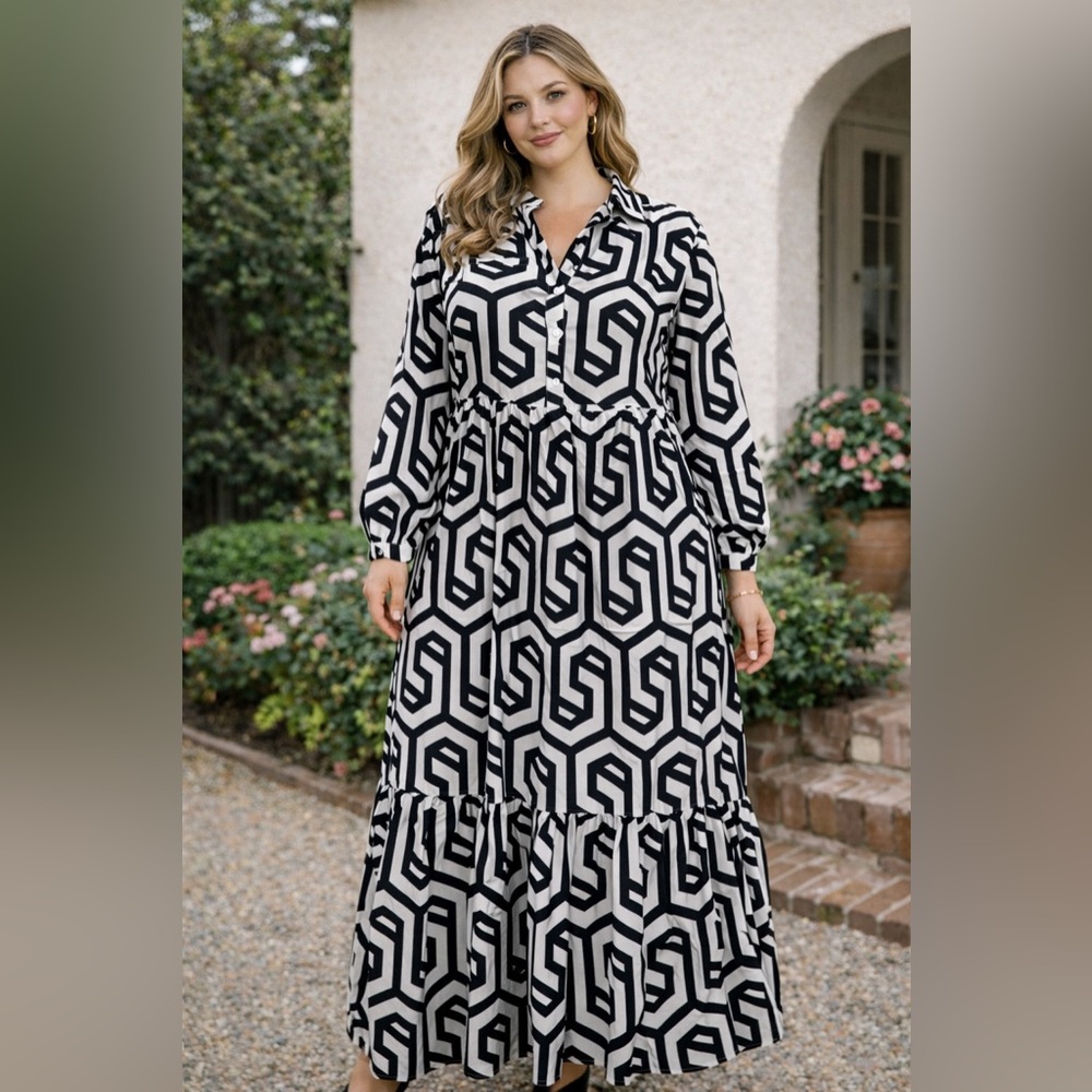 Geo-Print Long Sleeve Maxi Dress - Black & White